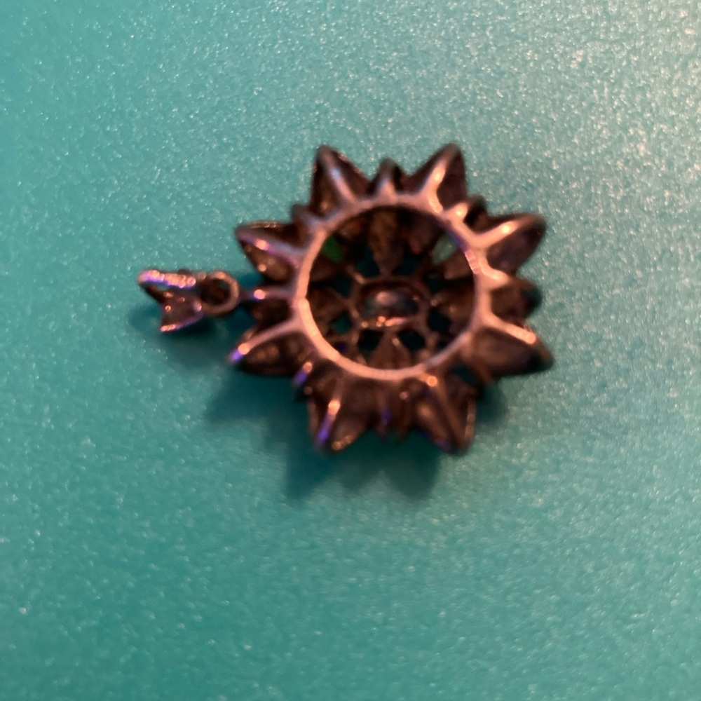 Vintage Pendant - Picture 2 of 6